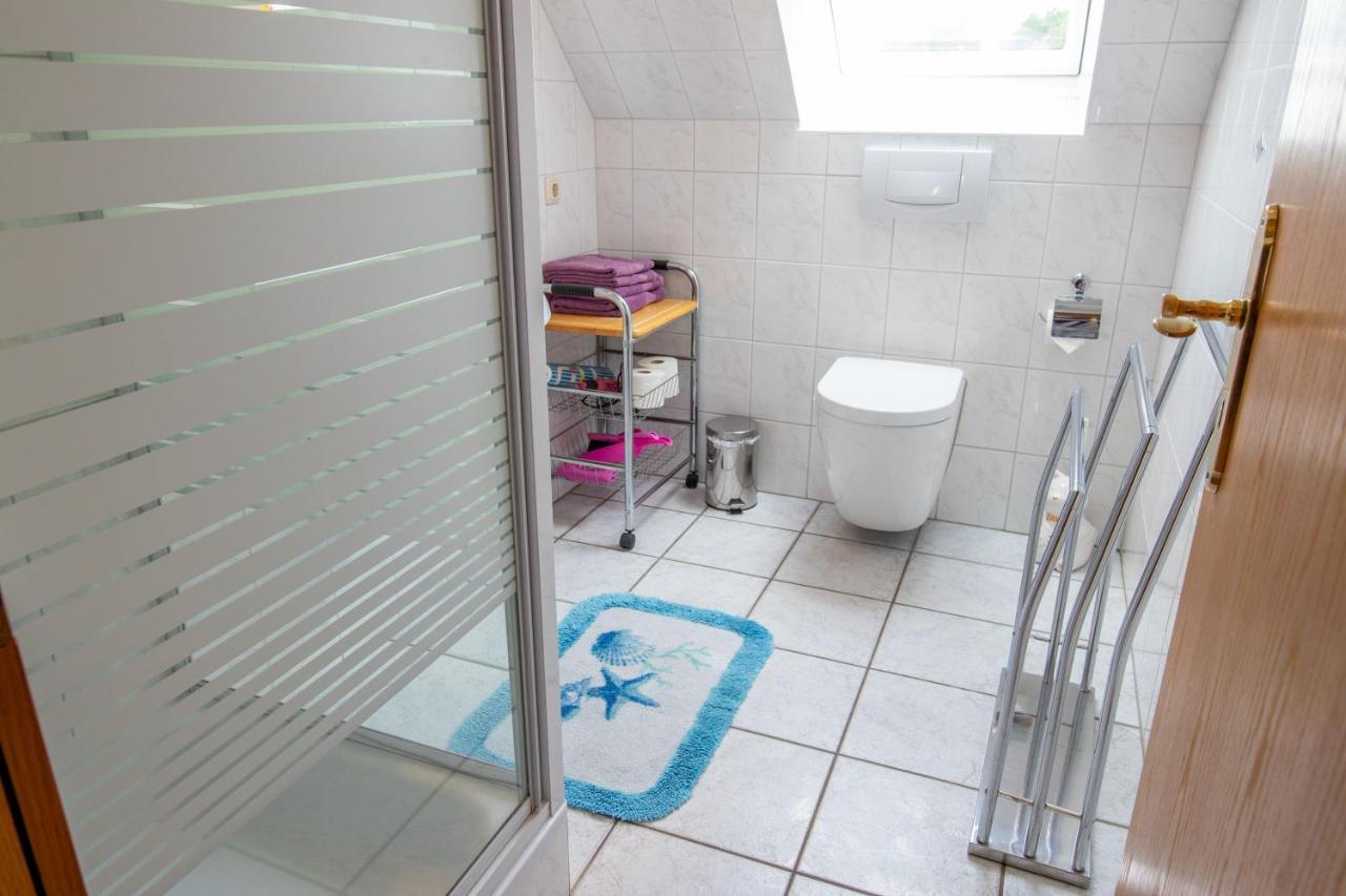 Urlaubs-Appartement Am Dorfrand Wieck Buitenkant foto